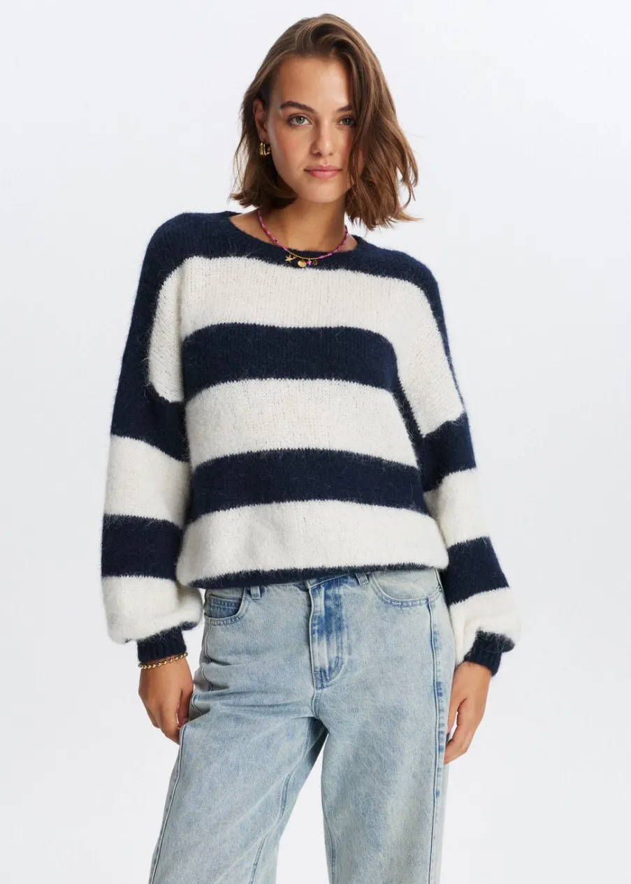 The Sting Gestreepte harige trui<DAMES Truien En Vesten