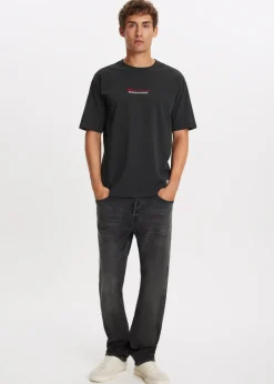 The Sting Stretchy straight leg jeans<Heren Jeans