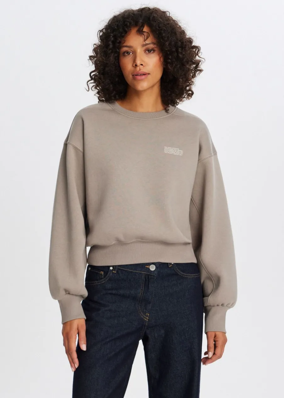 The Sting Sweater met collect print<DAMES Sweaters En Hoodies