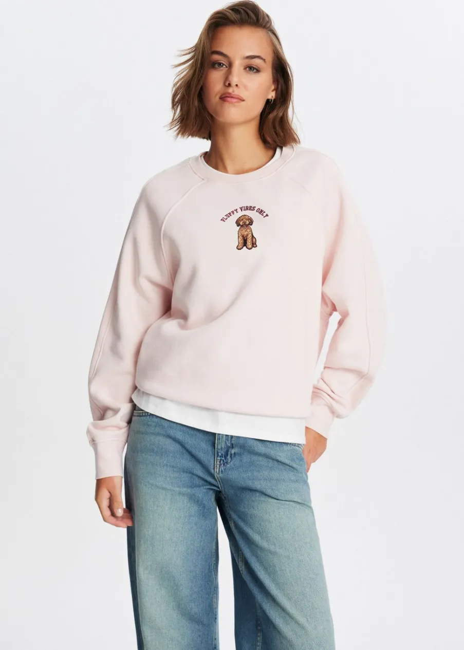 The Sting Sweater met fluffy print<DAMES Sweaters En Hoodies