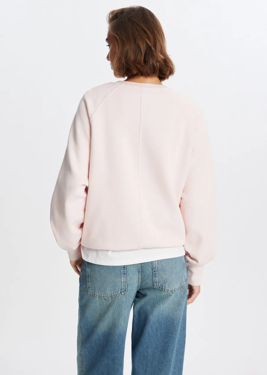 The Sting Sweater met fluffy print<DAMES Sweaters En Hoodies