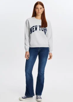 The Sting Sweater met varsity print<DAMES Sweaters En Hoodies