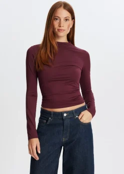 The Sting Top met hoge hals<DAMES Tops