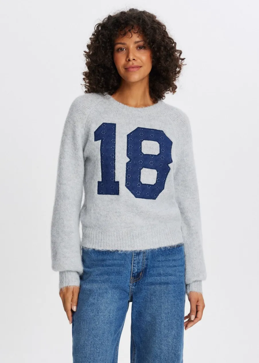 The Sting Trui met nummer 18<DAMES Truien En Vesten