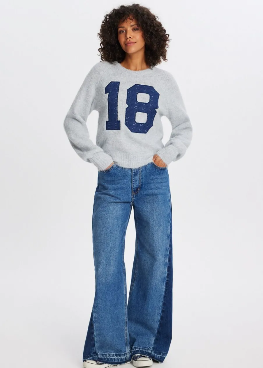 The Sting Trui met nummer 18<DAMES Truien En Vesten