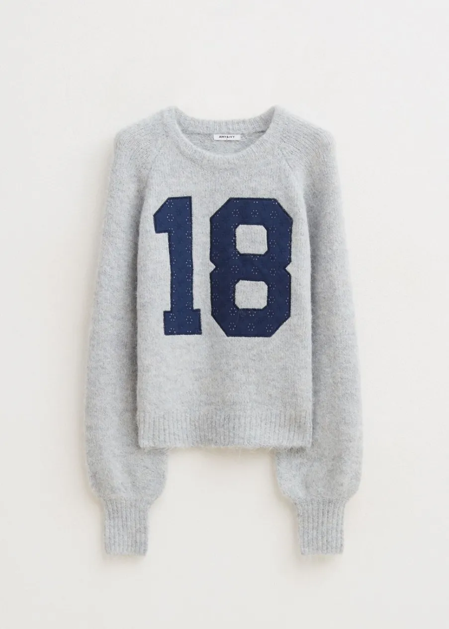 The Sting Trui met nummer 18<DAMES Truien En Vesten